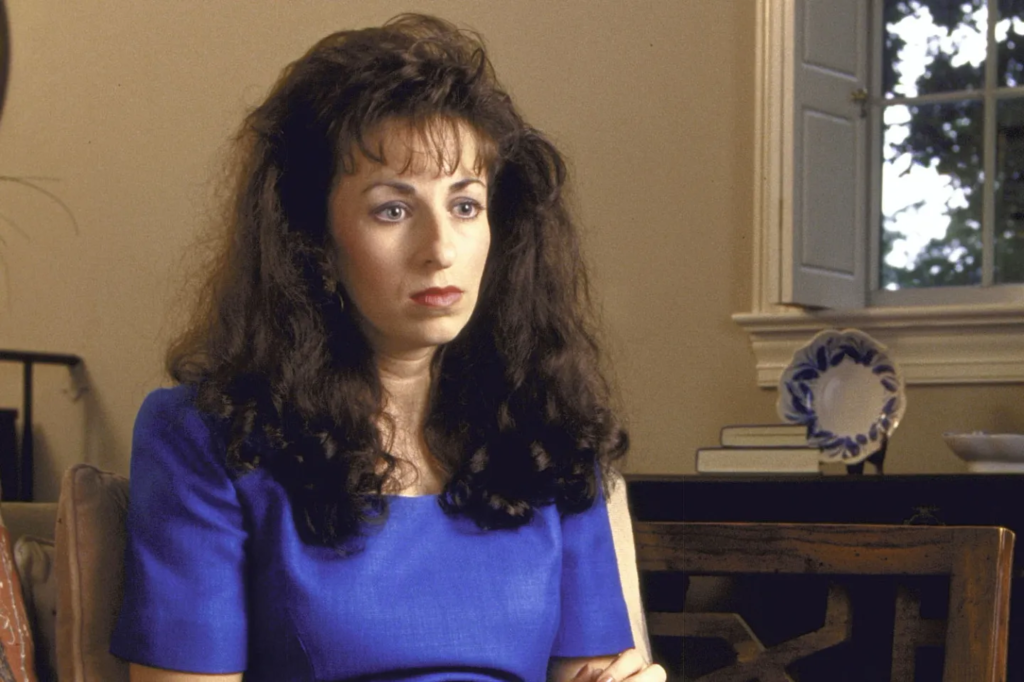 paula jones net worth